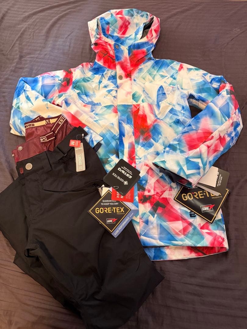 ゴールドウイン　ESTIVA GORE-TEX スキーウェア 女性用