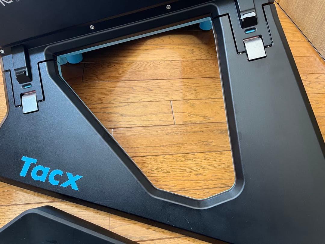 Tacx NEO 2 Smart （スマートトレーナー　ローラー）