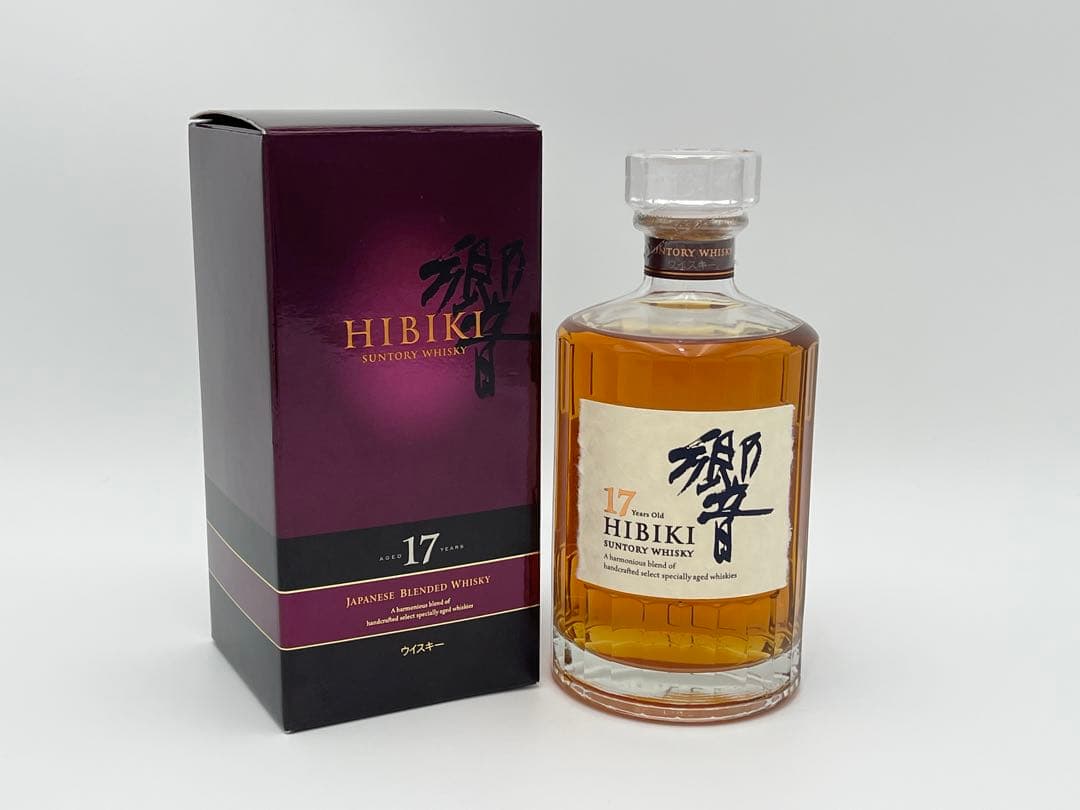 ウイスキー　サントリー 響17年 700ml 箱付き