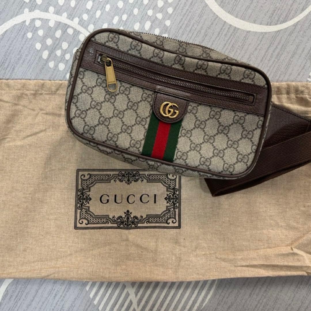 GUCCI GGベルト ボディバッグ