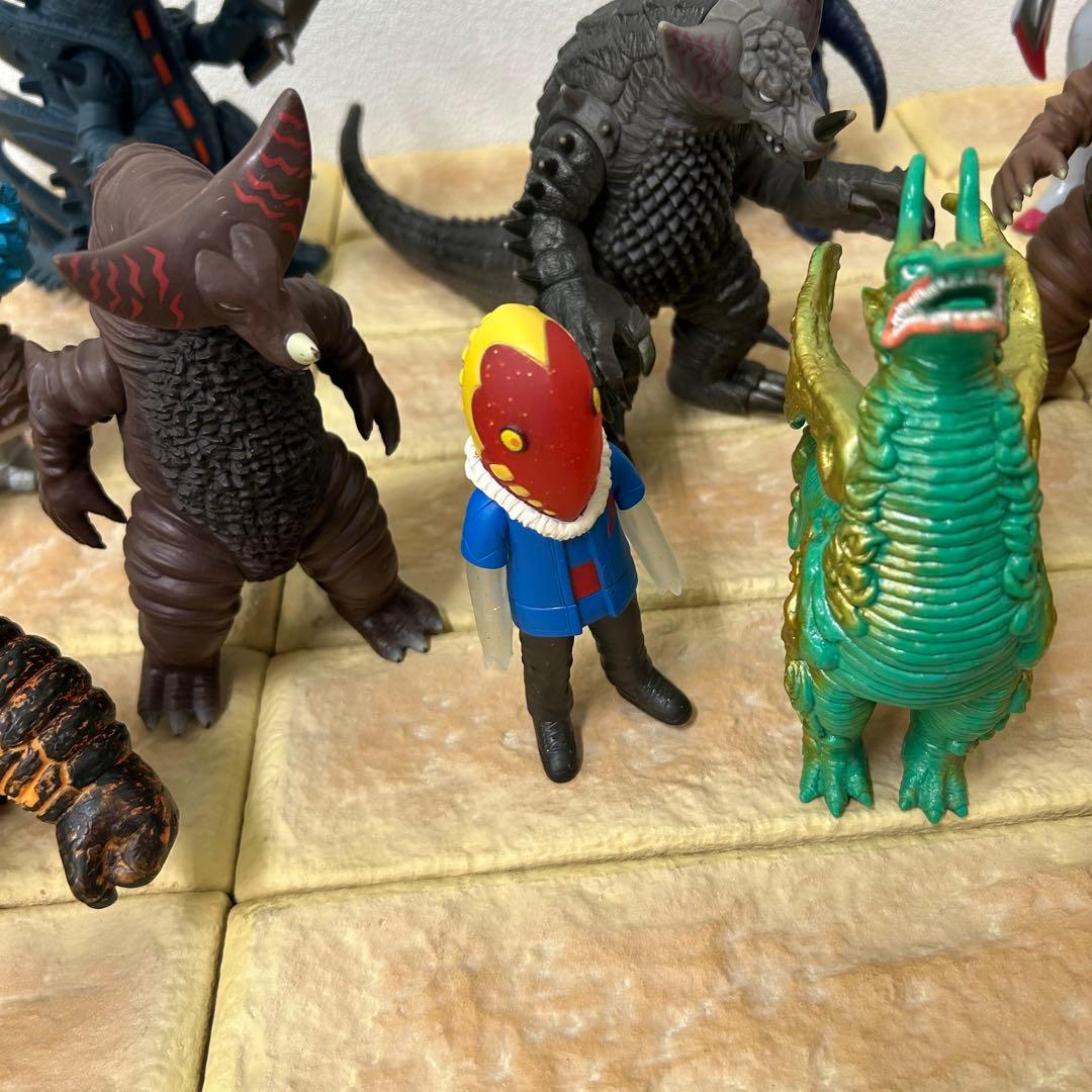 ウルトラマン　怪獣フィギュア 15体セット