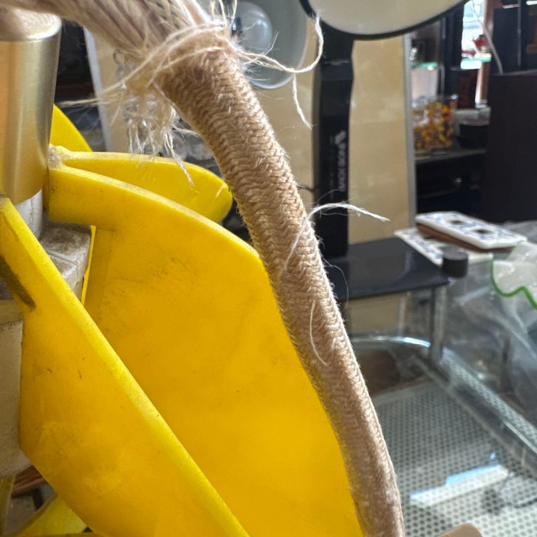 昭和レトロ　イエローペンダントライト モダンデザイン