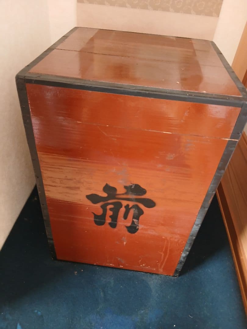 伝統的な日本の武士の鎧