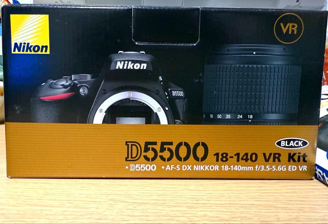 Nikon D5500 18-140 VR Kit 箱あり★