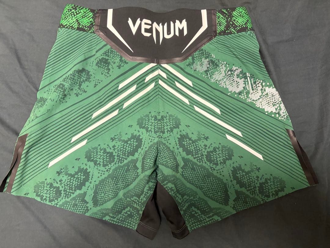UFC Venum グリーンショーツ Sサイズ（US）