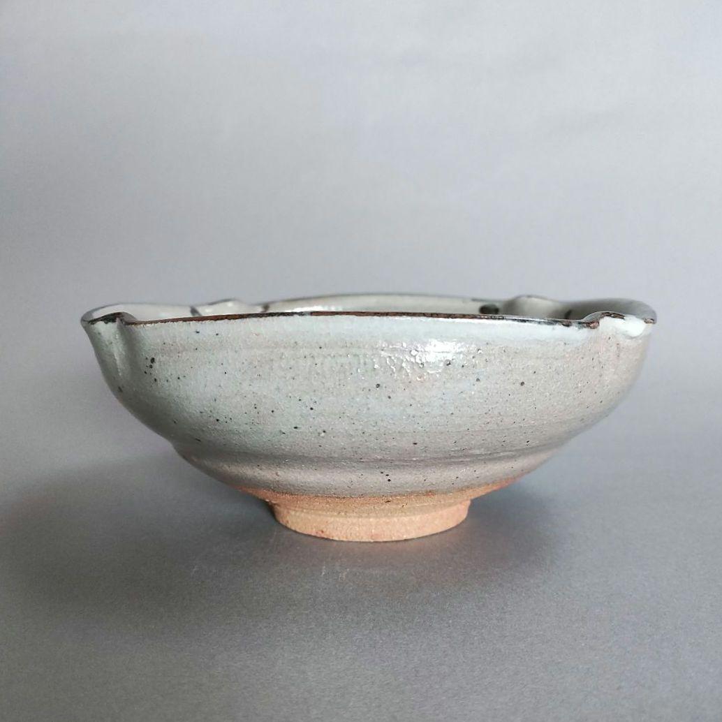 中里隆　唐津焼器(２ケ一括)　 唐津刷毛目碗、絵唐津四方鉢