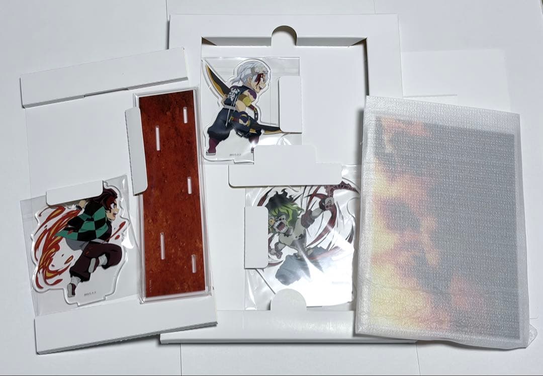 鬼滅の刃　混ざりし悪の存意セット＋缶バッジ2点おまけ