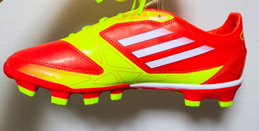 adidas　アディダス　サッカー　スパイク　メンズ