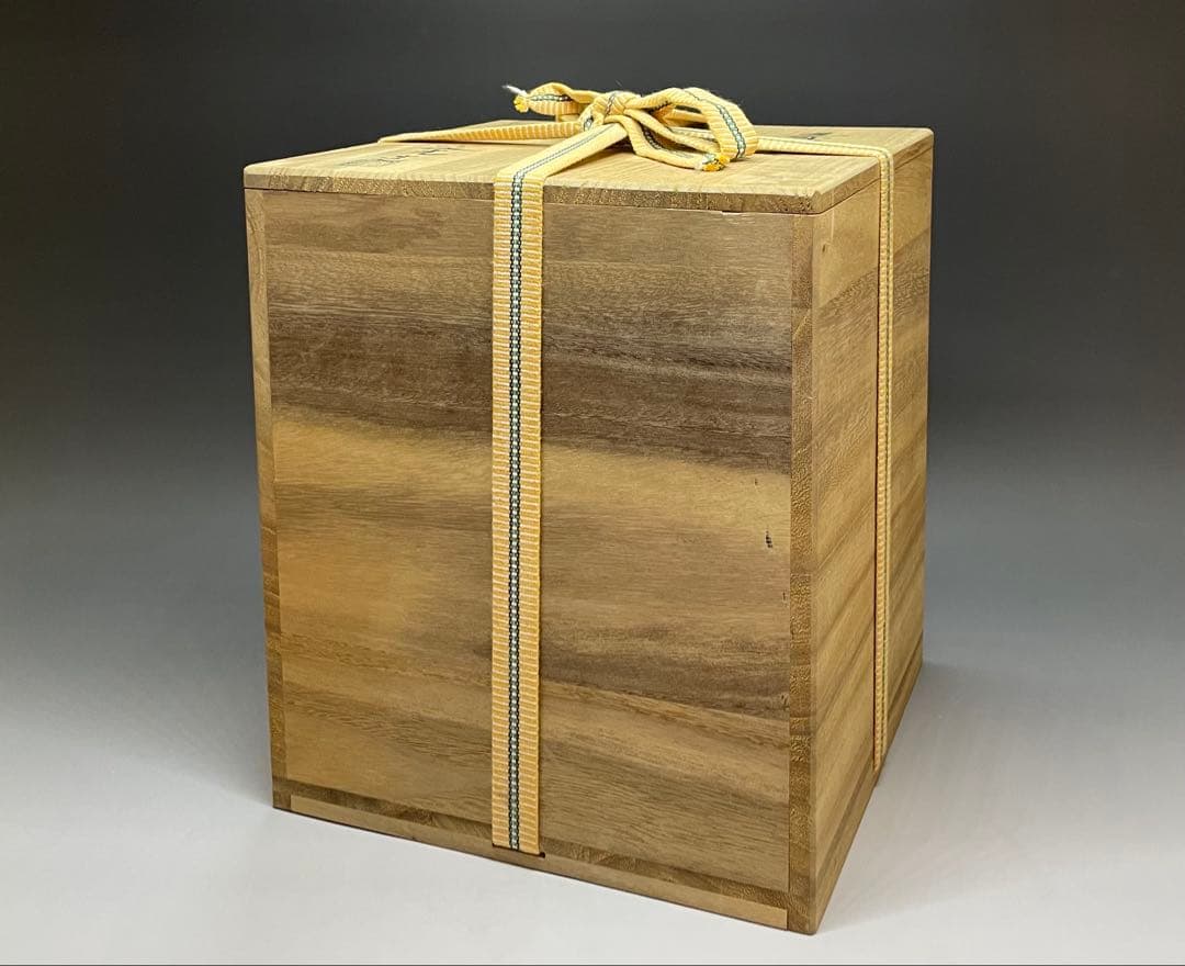 菊池政光　茶釜　糸目竹文　筒釜　釜釻　共箱　栞 　X573