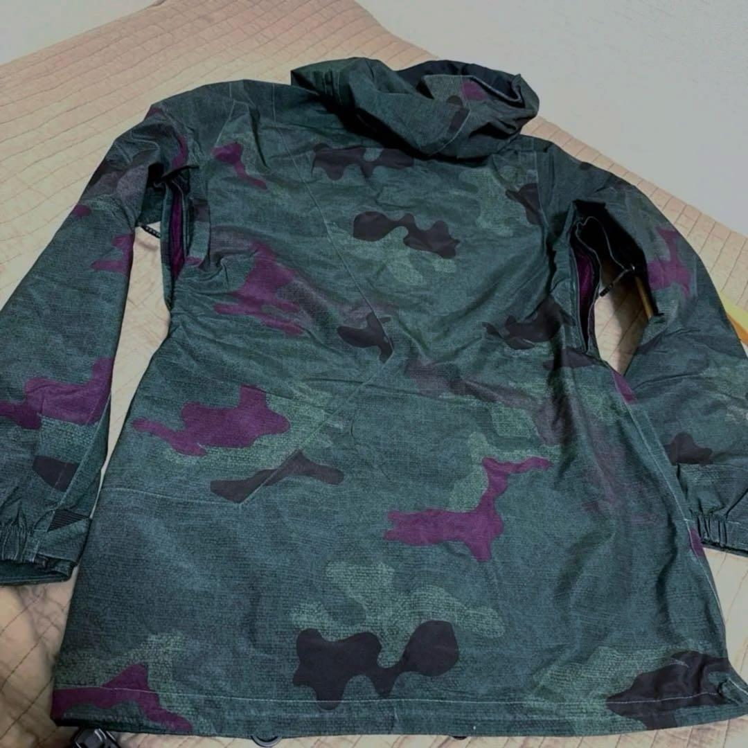 VOLCOM GORE-TEX 迷彩柄ジャケット Mサイズ