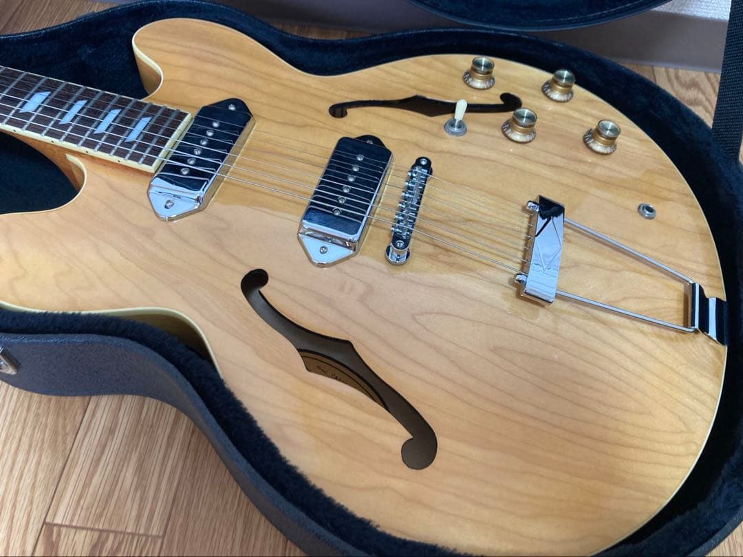 エピフォンカジノ　ナチュラル　ピアレス製