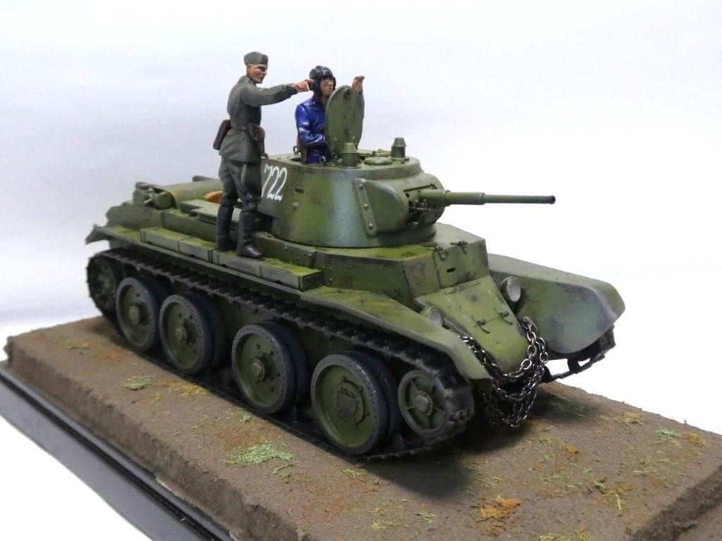 タミヤ 1/35 ソビエト戦車 BT-7 1937年型 完成品