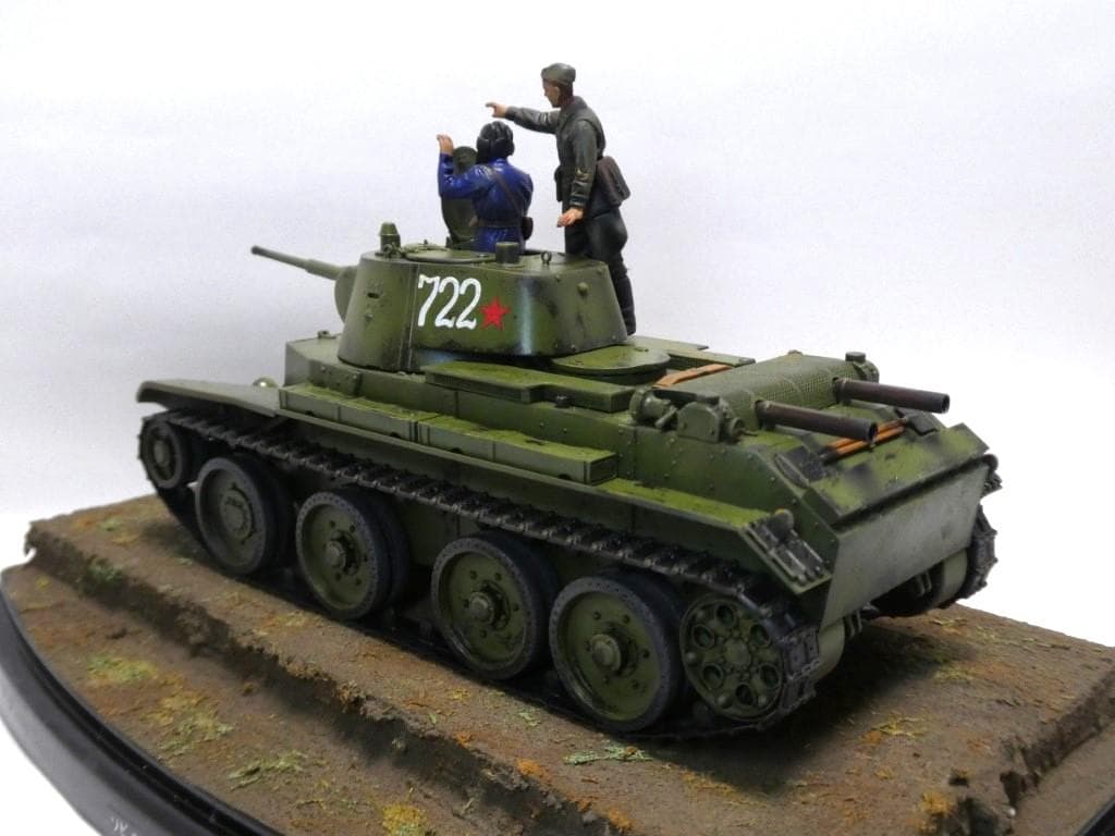 タミヤ 1/35 ソビエト戦車 BT-7 1937年型 完成品