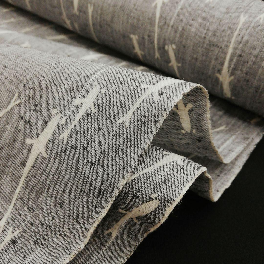 竺仙 綿紬反物　(メダカ紋様　未使用　グレー色系)