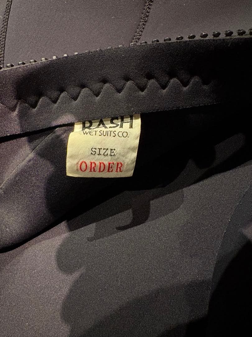 3ミリ　RASH黒ウエットスーツ　オーダー
