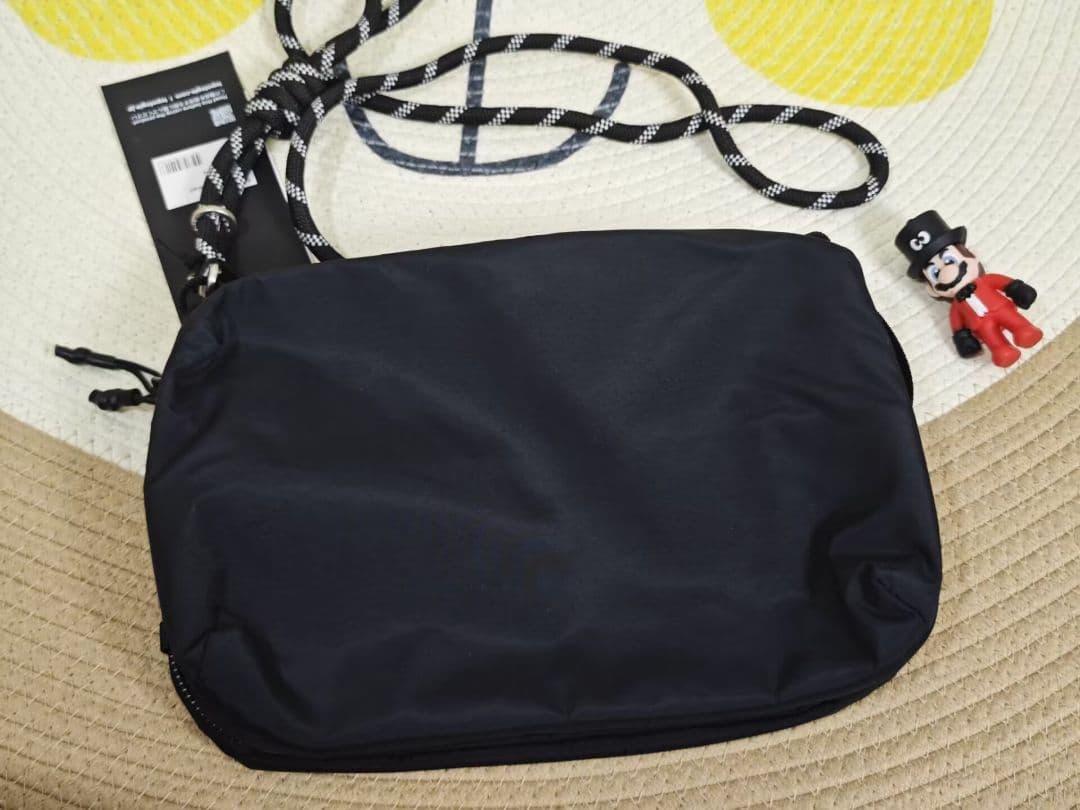 Topologie Bottle Sacoche Bag Large ブラック