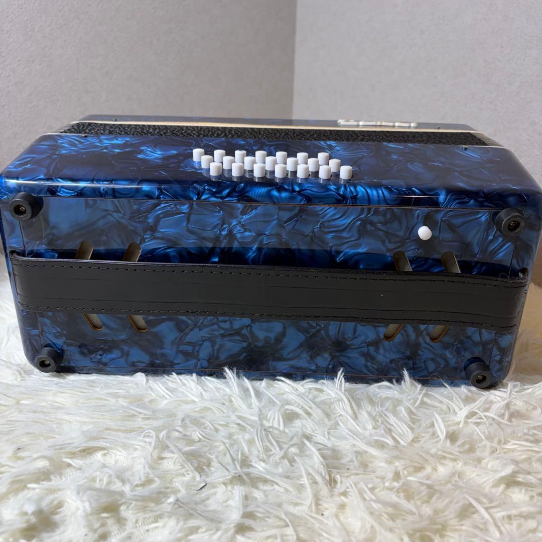 【美品】TOMBO アコーディオン No.211 30鍵盤 ハードケース付