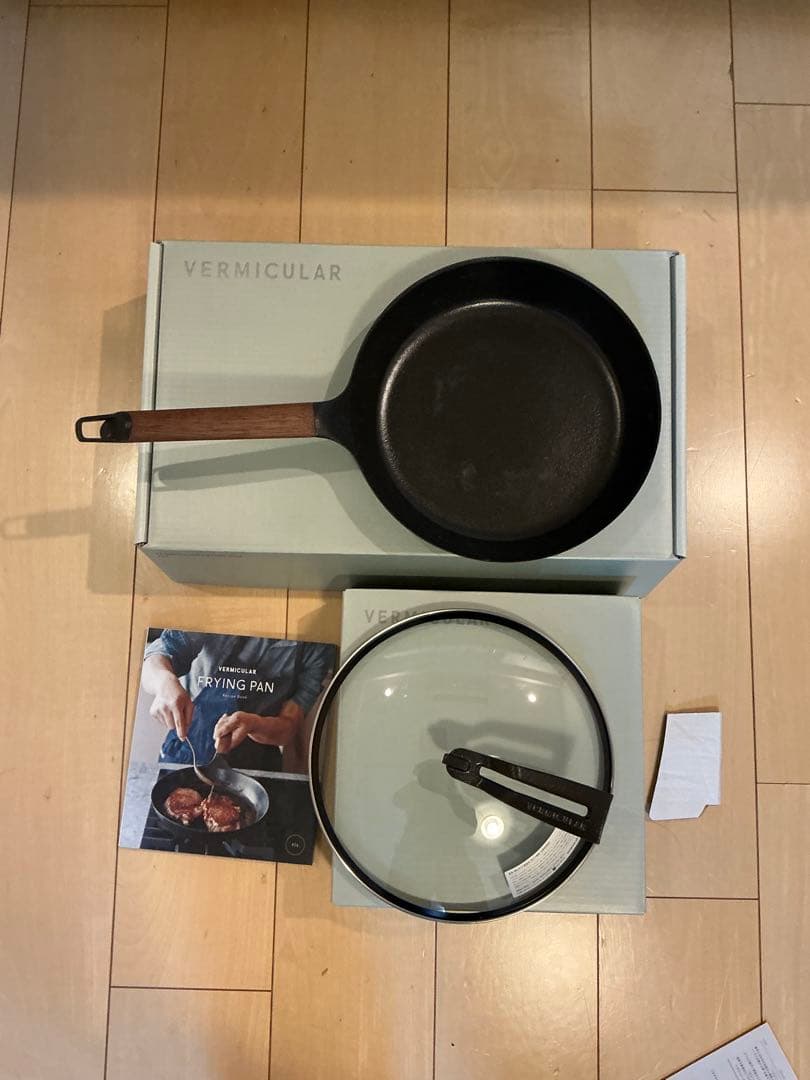 【2回使用】バーミキュラ フライパン 26cm 蓋つきウォールナット