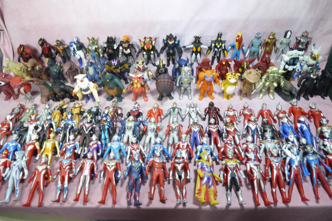 ウルトラヒーローシリーズ500　ウルトラ怪獣シリーズ500　ソフビ117体