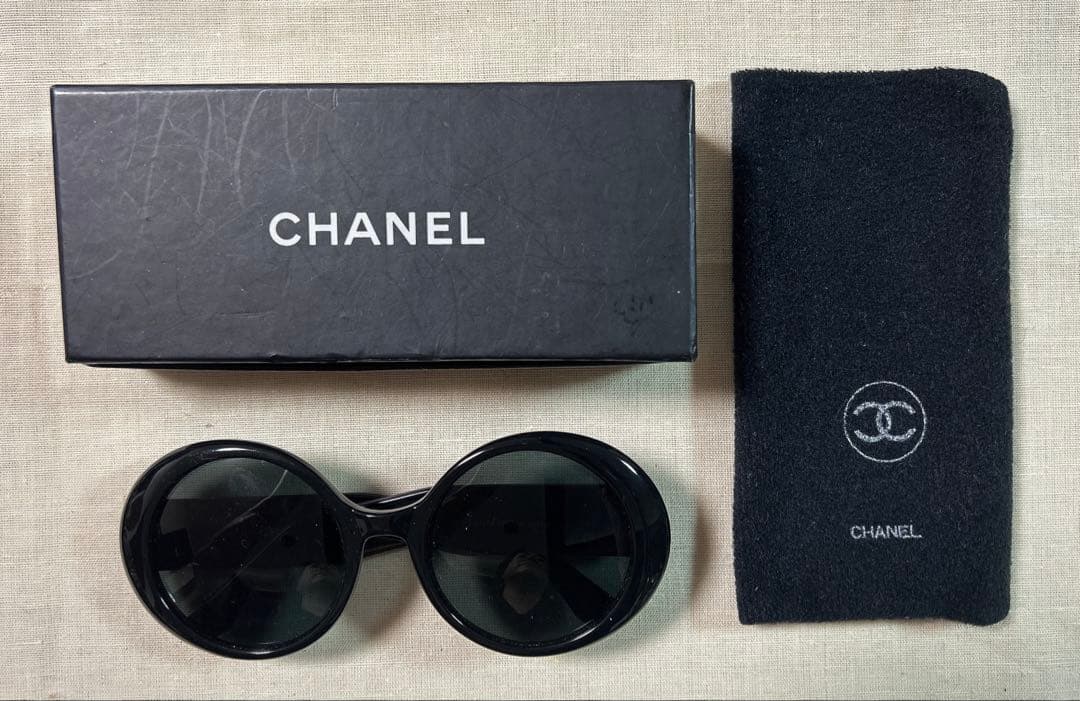 美品✨CHANEL サングラス 黒×金 ラウンド ココマーク 箱付き