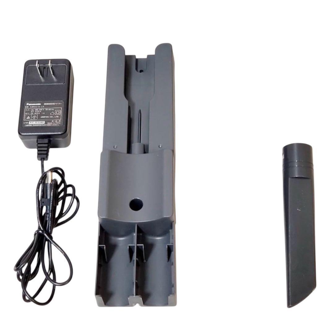 【稼働時間新品同様】パナソニック コードレス充電式掃除機 MC-PBP101J