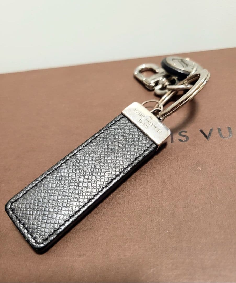 【金木】　ルイヴィトン　キーホルダー　キーリング　サークル　キーケース