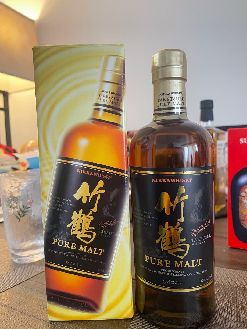 NIKKA TAKETSURU PURE MALT 竹鶴ピュアモルト 700ml