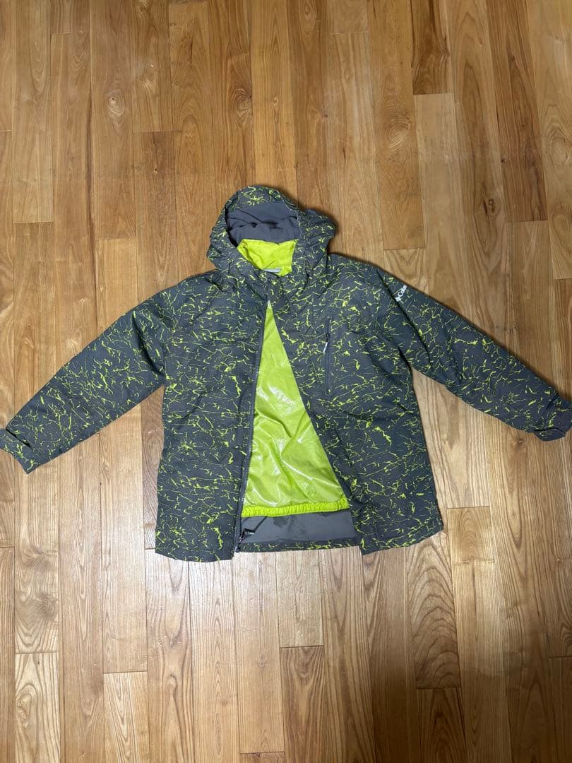 コロンビア　スキーウェア上下　キッズＭ(10-12)