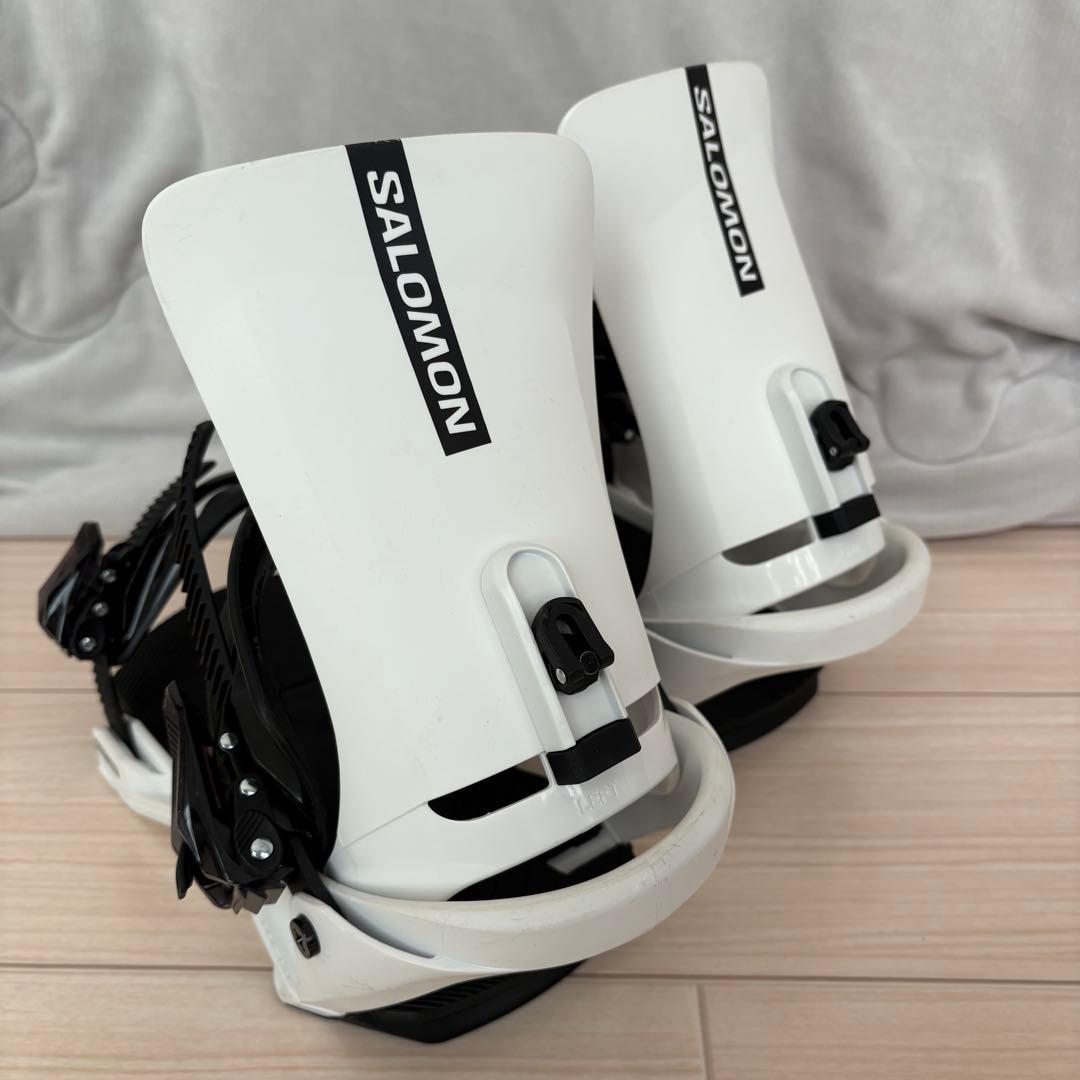 SALOMON RHYTHM ホワイト/スノーボードビンディング