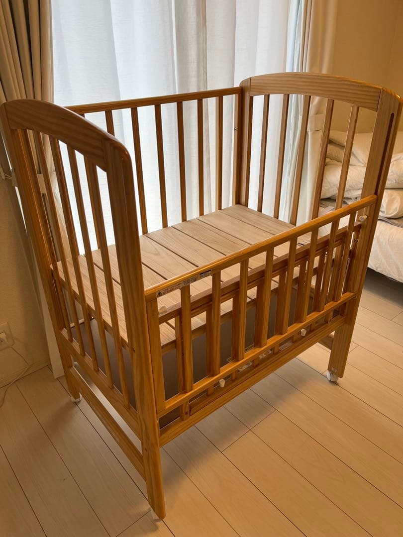 カトージ ベビーベッド ハイポジション