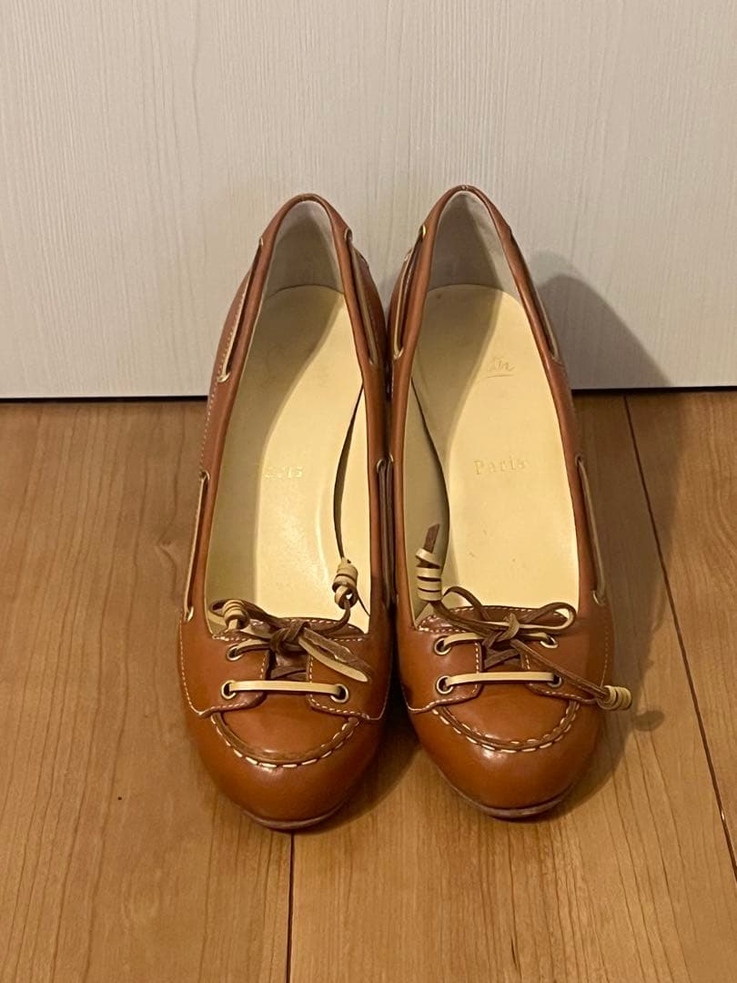 Christian Louboutin ブラウン モカシン／サイズ39