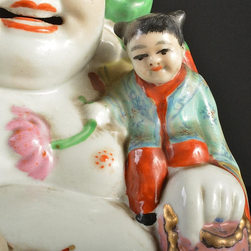 中国　景徳鎮　粉彩　布袋唐子像　置物　V　R7372
