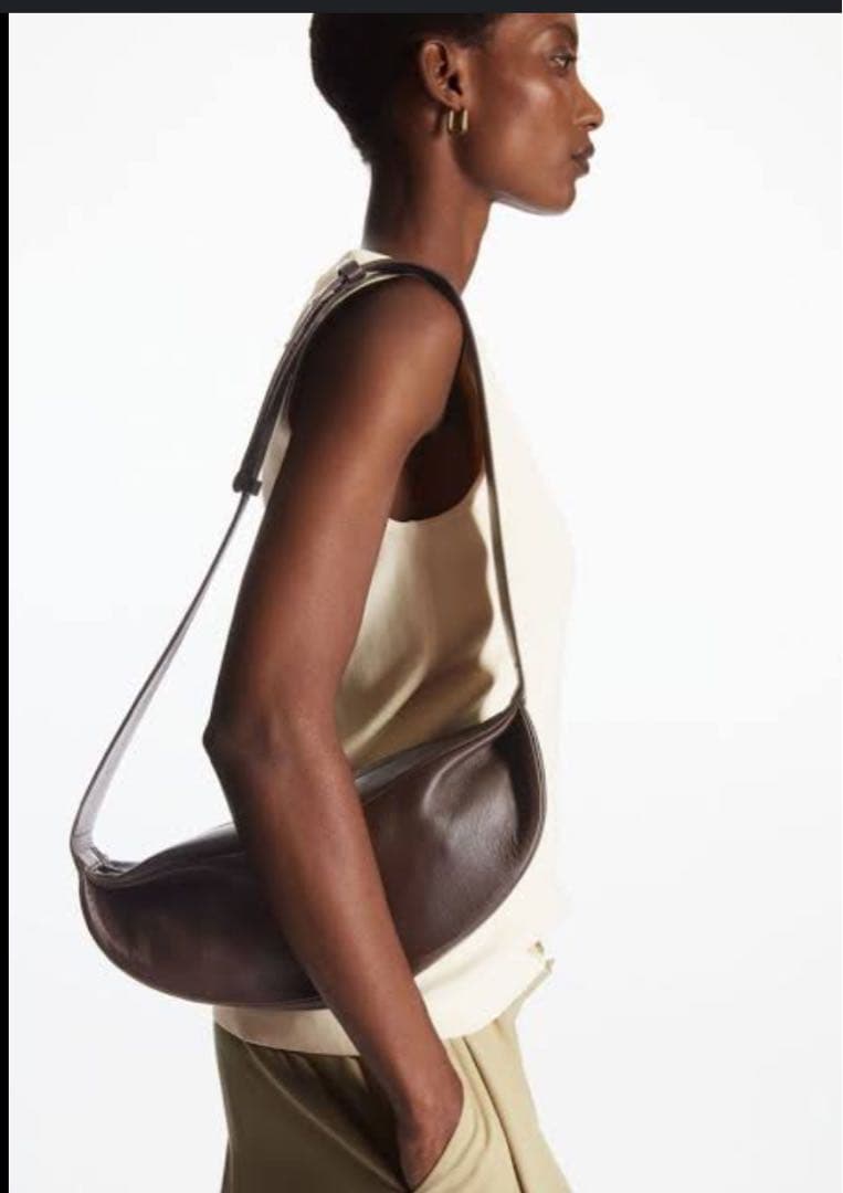 COS コス プリーツ ベルト レザーバッグ ブラウン