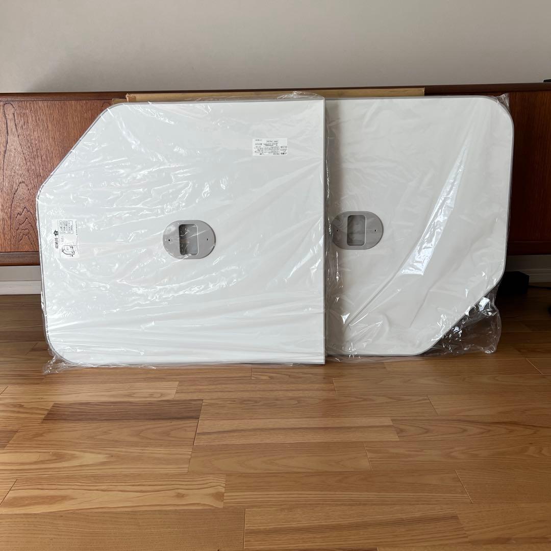 【新品・未使用】TOTO 風呂蓋 [EKK80040WR4]