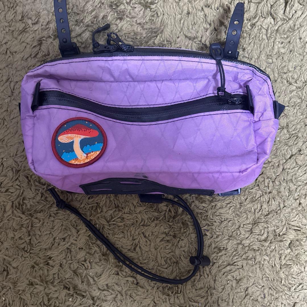 SWIFT INDUSTRIES　KESTREL ハンドルバーバッグ