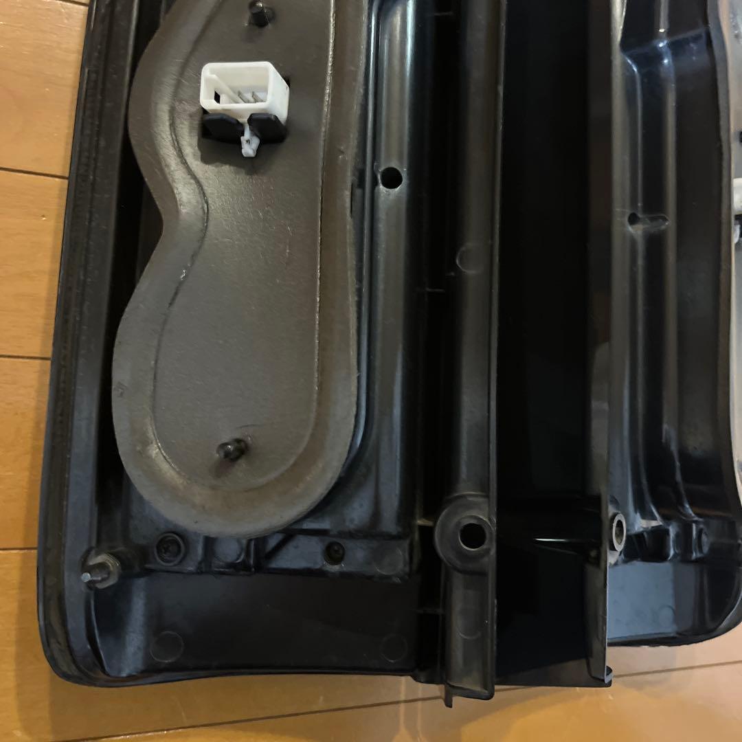 VALENTIヴァレンティ　MTSエムテクノ200系　ハイエーステールランプ