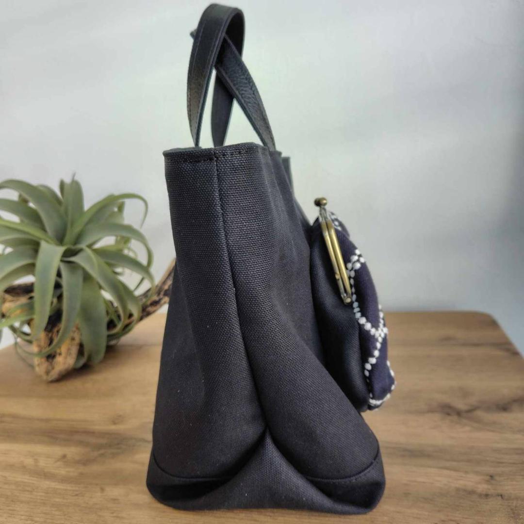 coffee様 /2025タンバリンネイビー×白/がま口ポケット付きMSトート