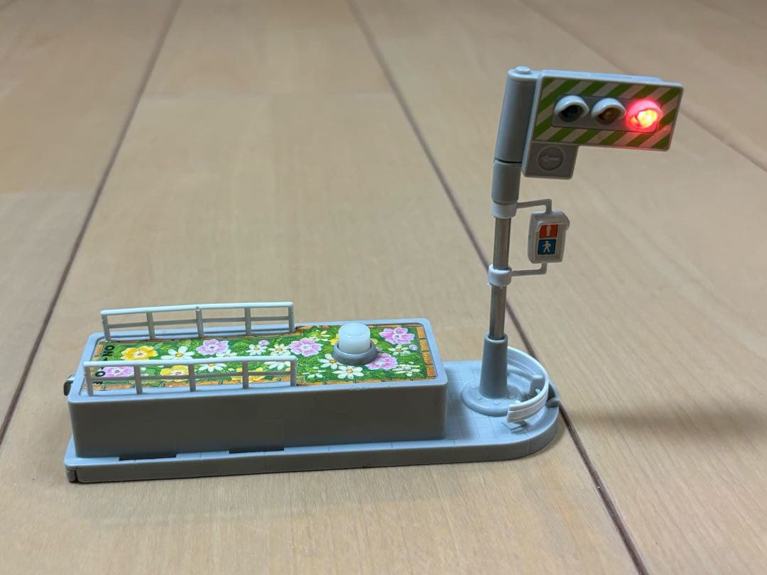 トミカタウン 消防署と交番のセット (オマケに信号機)