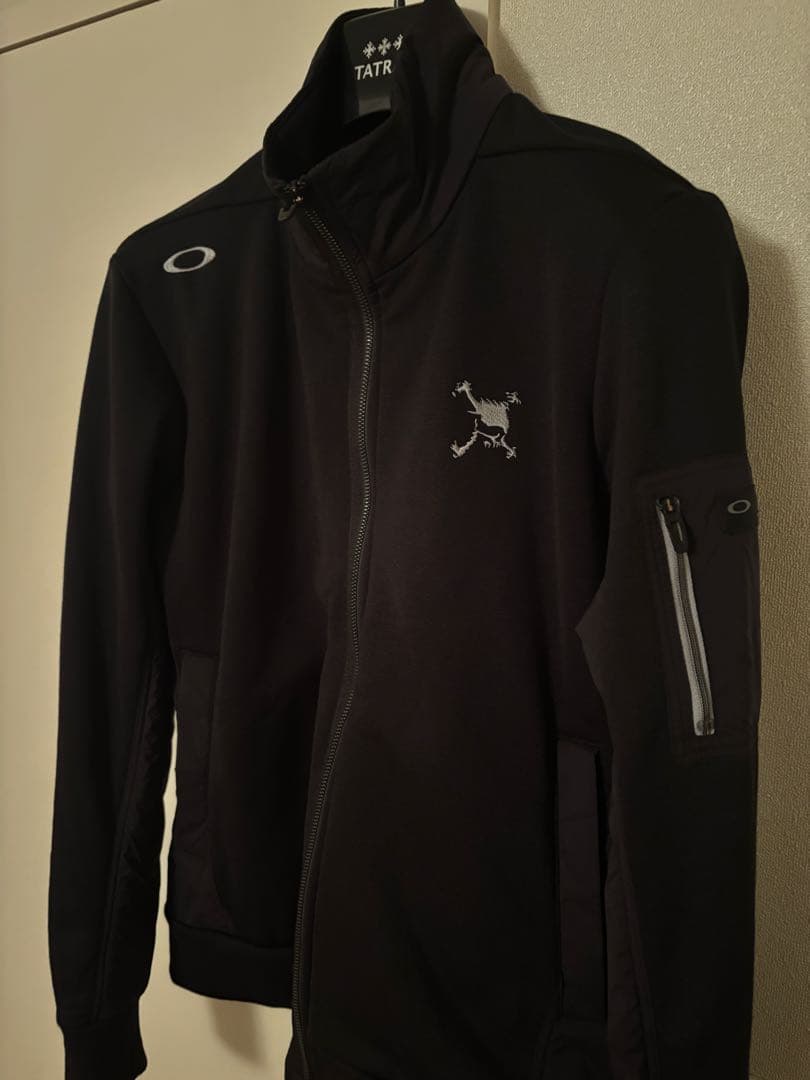 オークリー　ゴルフウェア　アウター