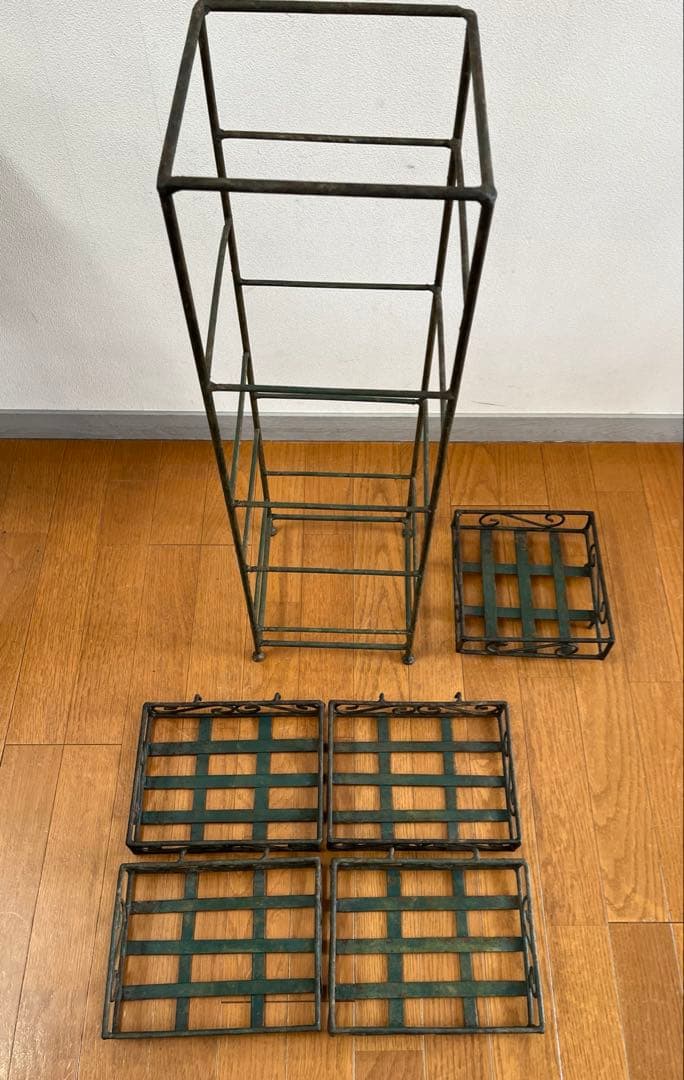 ヴィンテージ　アイアンプランタースタンド　レトロモダン　アンティーク　シャビー￼