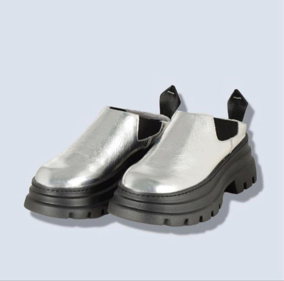 靴 OMMO VOLUME HEAD SABOT BOOTS