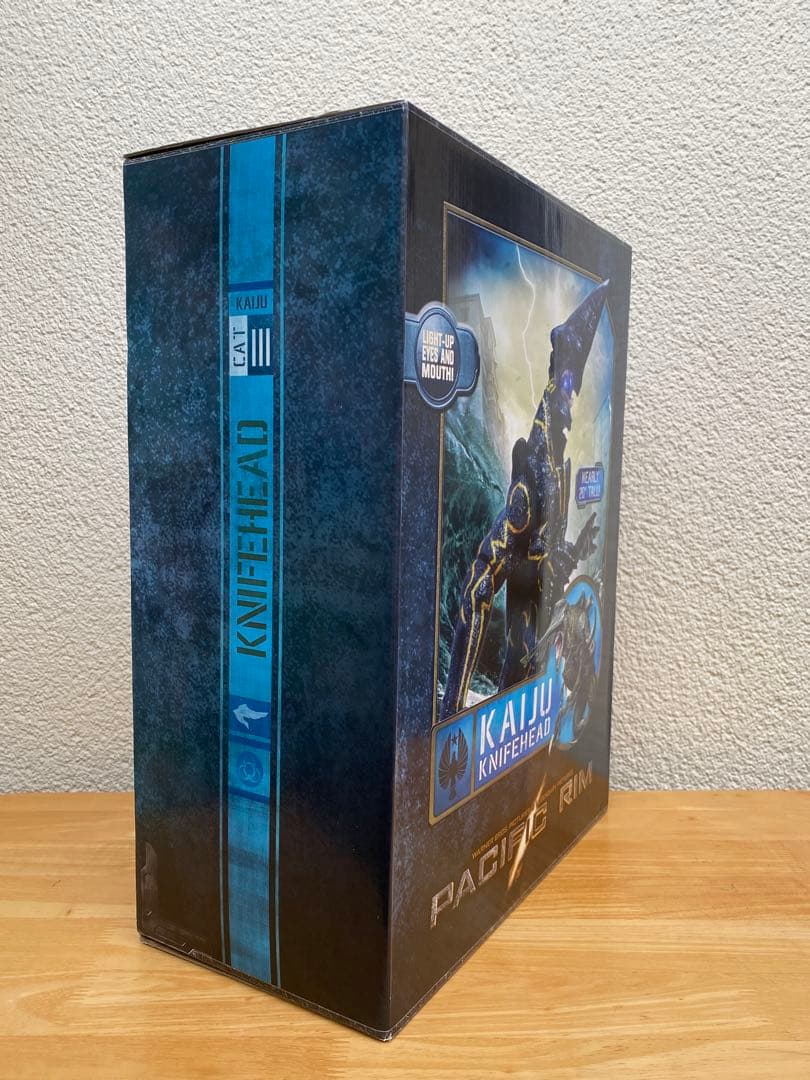 パシフィック・リム 18インチDXアクションフィギュア ナイフヘッド カイジュウ