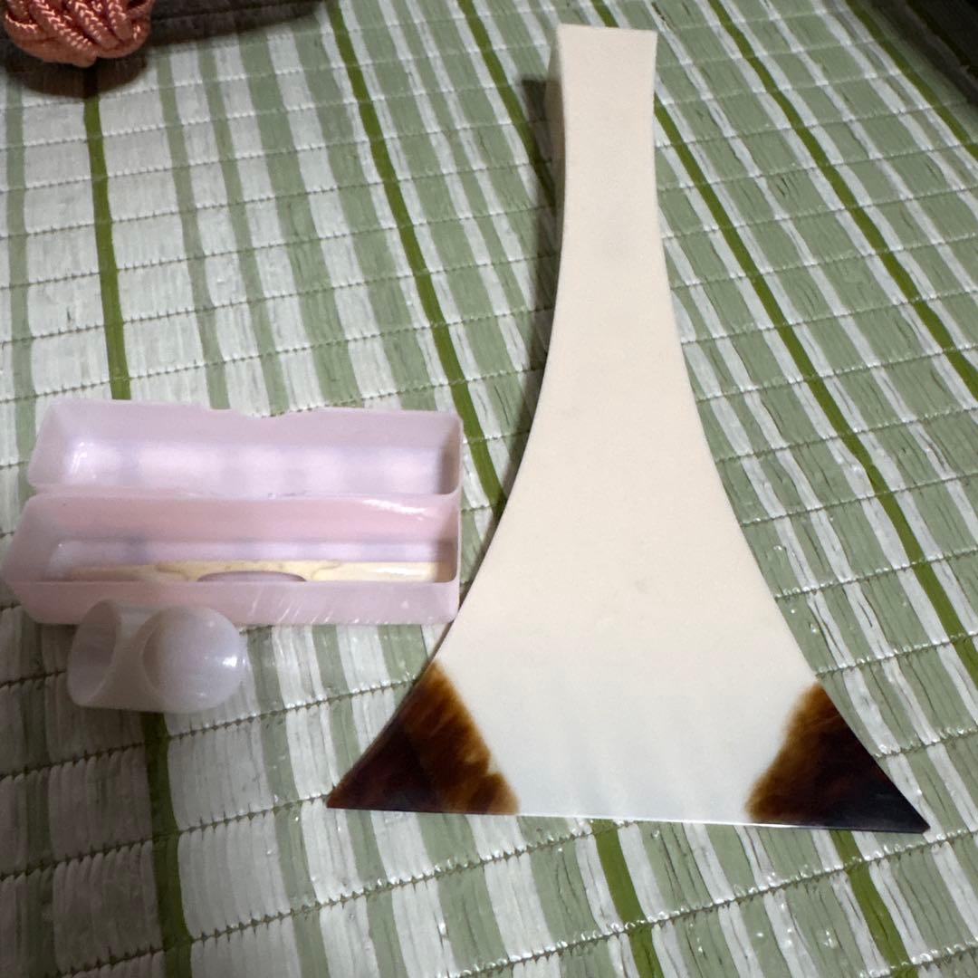 三味線　和楽器　バチ　べっこう風 撥　弦　駒　ハードケース