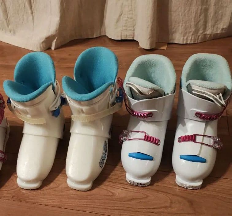 スキーブーツ　24 22.5 22