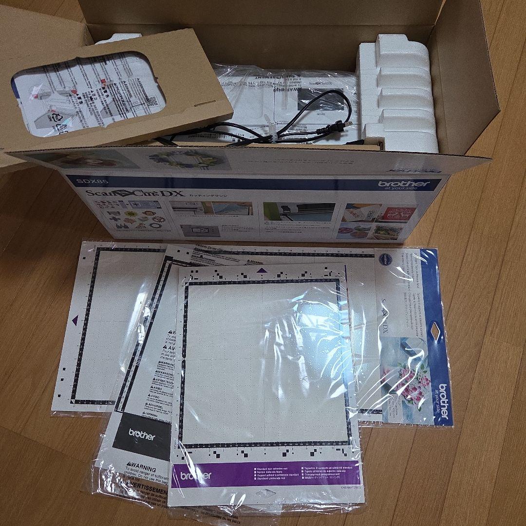 カッティングマシン/brotherスキャンカットDX SDX85/未使用に近い