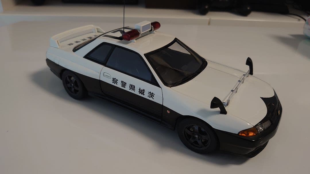 日産 スカイライン GT-R32 パトカー オートアート 訳あり