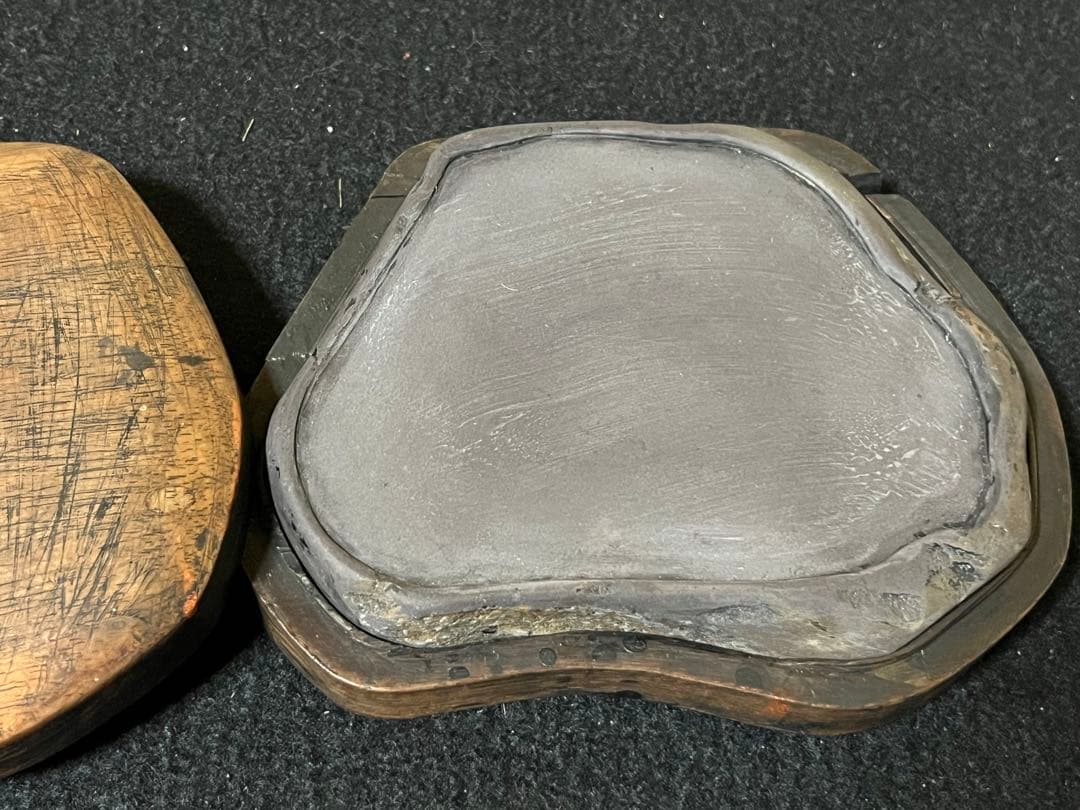 処分価格　旧坑老坑端渓水巌硯　子母青花・深い青・文房四宝