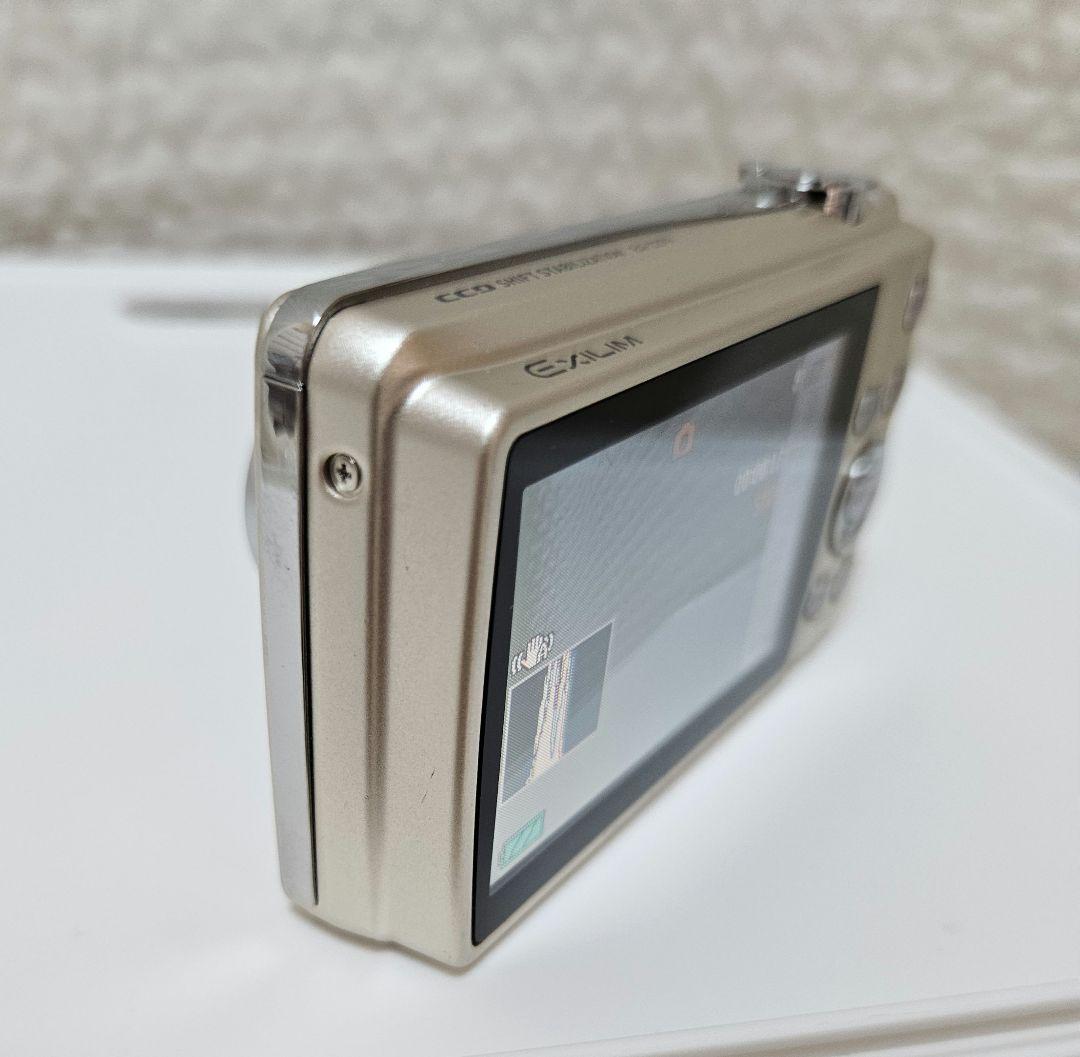 CASIO EXILIM EX-Z270 動作品 コンデジ コンパクト ゴールド