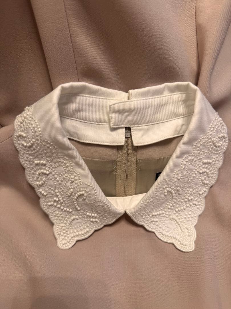 フォクシー白襟ワンピース/サンドベージュ 38クリーニング済み極美品