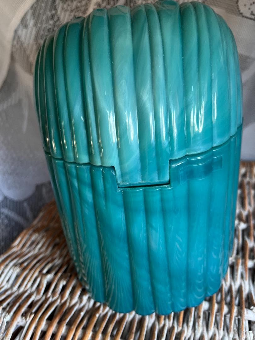 WAVE COOKIE JAR★ビーチボーイズ★サーフィンソング3曲が流れる